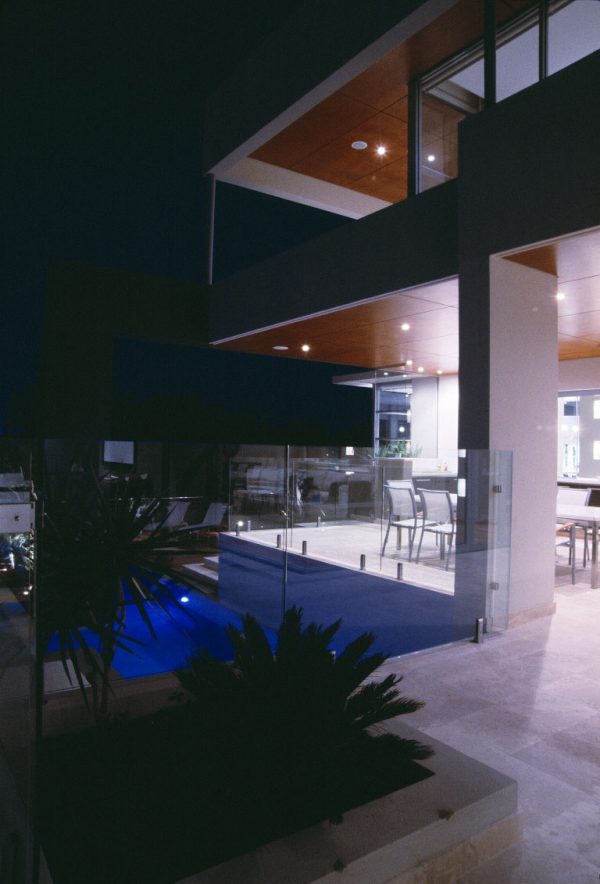 Pool-&-Alfresco-at-night